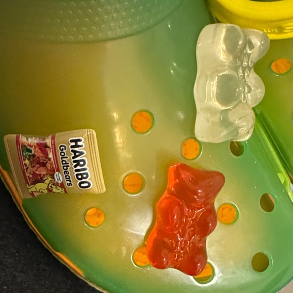 NWOB HARIBO Gummy Bear crocs - size 5 men and 7 women - Picture 9 of 10